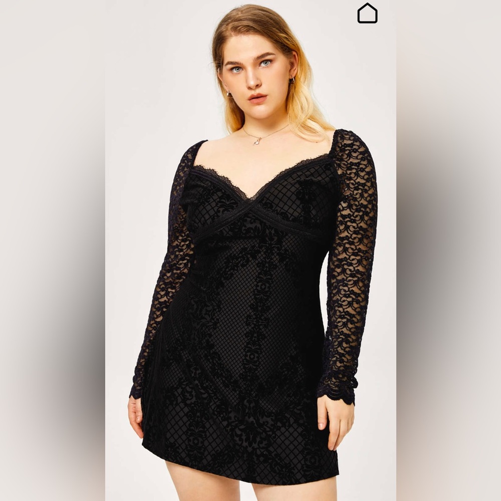 Black velvet lace dress, formal dress 2x from cider, brand new never worn
